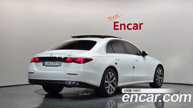 Mercedes-Benz E-Class (W214) E220d 4MATIC Exclusive 2024 — фото 2