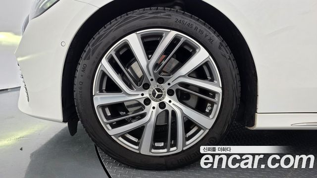 Mercedes-Benz E-Class (W214) E220d 4MATIC Exclusive 2024 — фото 5