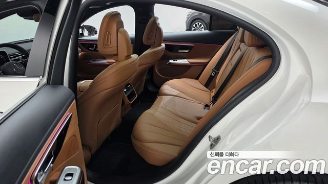Mercedes-Benz E-Class (W214) E220d 4MATIC Exclusive 2024 — фото 12