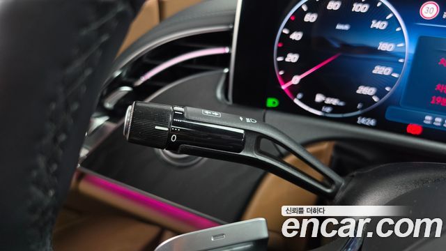 Mercedes-Benz E-Class (W214) E220d 4MATIC Exclusive 2024 — фото 19
