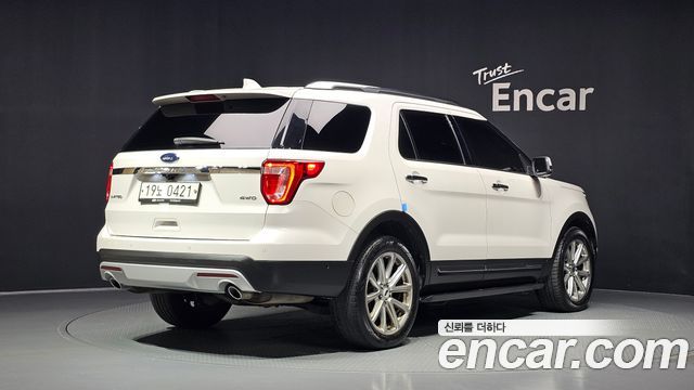 Ford Explorer 3.5 Limited 4WD 5th 2016 — фото 2