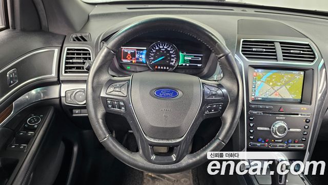 Ford Explorer 3.5 Limited 4WD 5th 2016 — фото 13