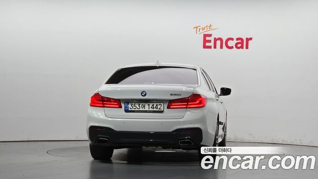 BMW 5 Series (G30) 530i M Sport Package Plus 2017 — фото 4