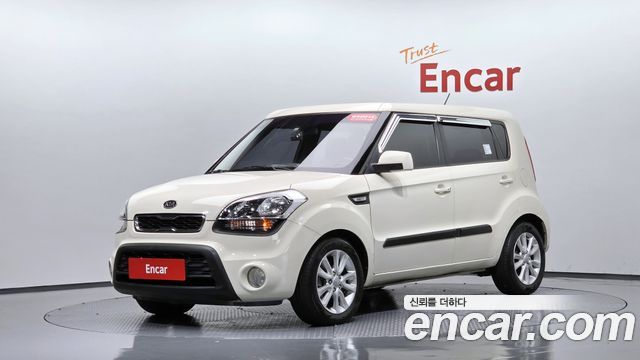 Kia Soul 1.6 GDI Luxury Standard 2012 — фото 11