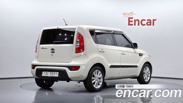 Kia Soul 1.6 GDI Luxury Standard 2012 — фото 2