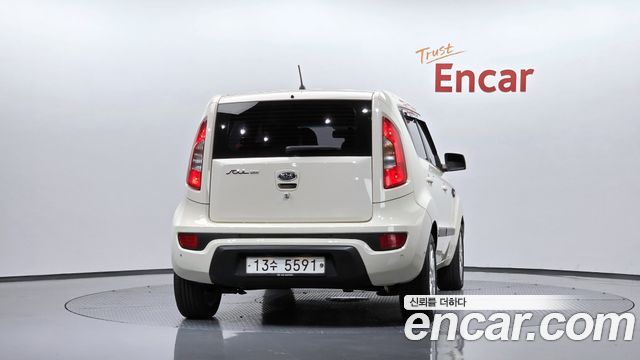 Kia Soul 1.6 GDI Luxury Standard 2012 — фото 4