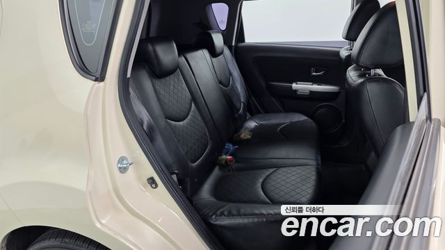 Kia Soul 1.6 GDI Luxury Standard 2012 — фото 15