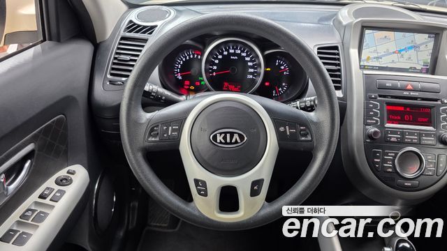 Kia Soul 1.6 GDI Luxury Standard 2012 — фото 17