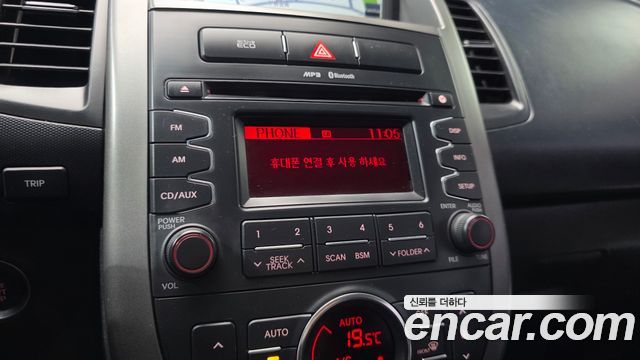 Kia Soul 1.6 GDI Luxury Standard 2012 — фото 20