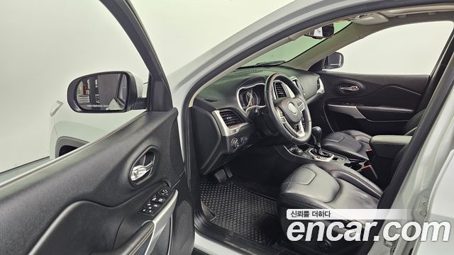 Jeep Cherokee (KL) 2.4 Longitude High AWD 2018 — фото 10