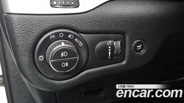Jeep Cherokee (KL) 2.4 Longitude High AWD 2018 — фото 13