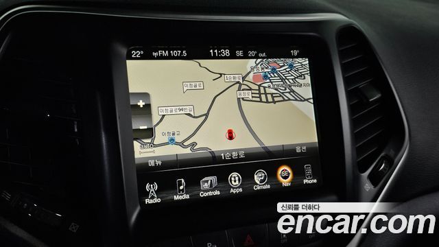 Jeep Cherokee (KL) 2.4 Longitude High AWD 2018 — фото 15