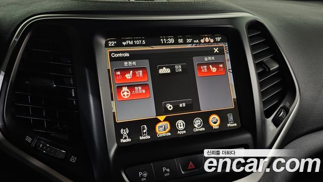 Jeep Cherokee (KL) 2.4 Longitude High AWD 2018 — фото 17