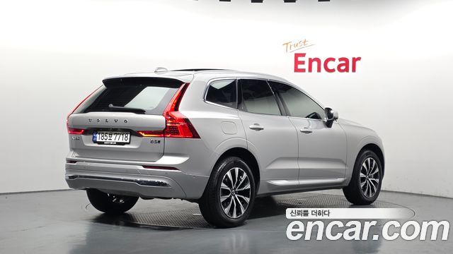 Volvo XC60 (II) B5 Ultimate Bright 2024 — фото 2