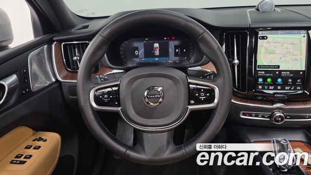 Volvo XC60 (II) B5 Ultimate Bright 2024 — фото 13