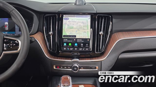 Volvo XC60 (II) B5 Ultimate Bright 2024 — фото 19