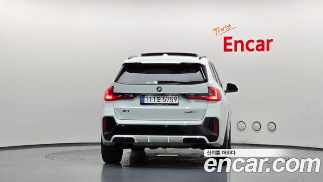BMW X1 (U11) xDrive 20i M Sport 2025 — фото 4