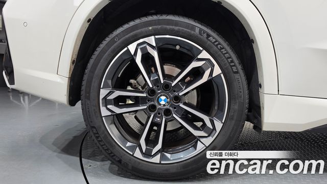 BMW X1 (U11) xDrive 20i M Sport 2025 — фото 5
