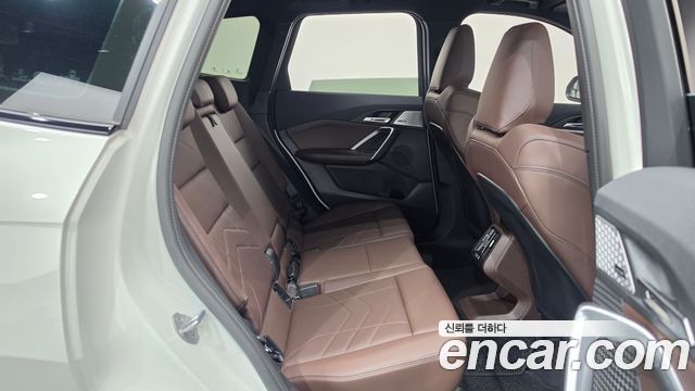 BMW X1 (U11) xDrive 20i M Sport 2025 — фото 12