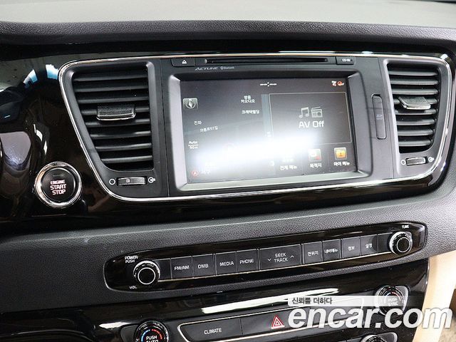 Kia Carnival 7-seater Limousine President 2016 — фото 8