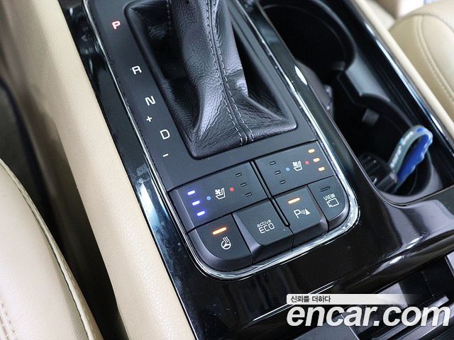 Kia Carnival 7-seater Limousine President 2016 — фото 16