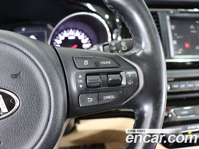 Kia Carnival 7-seater Limousine President 2016 — фото 19