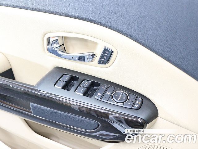 Kia Carnival 7-seater Limousine President 2016 — фото 20