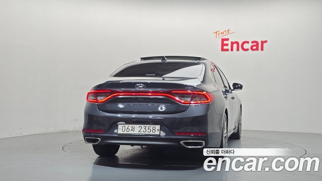 Hyundai Grandeur (IG) 2.2 Diesel Premium Special 2017 — фото 4