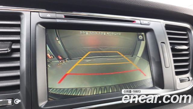 Kia Carnival 9-seater Prestige 2016 — фото 15
