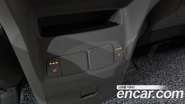 Kia Carnival 9-seater Prestige 2016 — фото 16