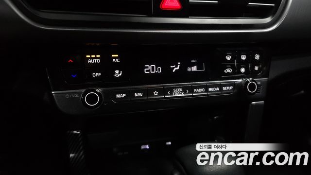 Kia Seltos Gasoline 1.6 Turbo 2WD Prestige 2023 — фото 17
