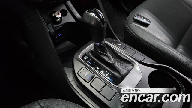 Hyundai Santa Fe (DM) Diesel(e-VGT) 2.2 4WD Premium 2013 — фото 9