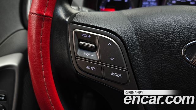 Hyundai Santa Fe (DM) Diesel(e-VGT) 2.2 4WD Premium 2013 — фото 18