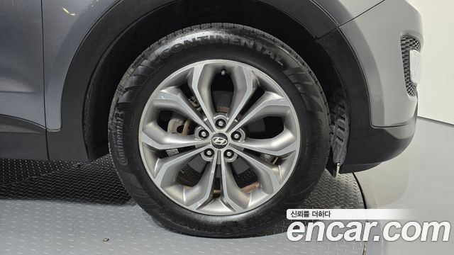 Hyundai Santa Fe (DM) Diesel(e-VGT) 2.2 4WD Premium 2013 — фото 21