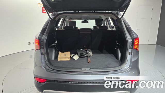 Hyundai Santa Fe (DM) Diesel(e-VGT) 2.2 4WD Premium 2013 — фото 33