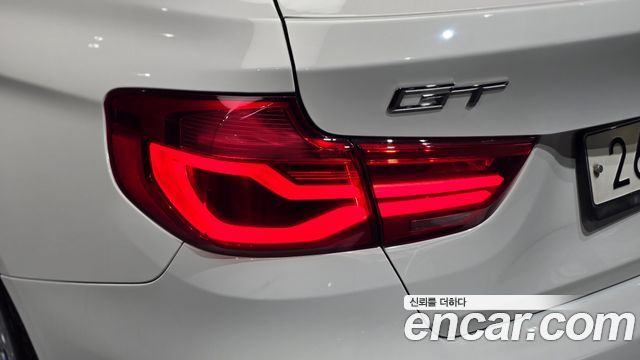 BMW 3 Series GT (F34) GT 320d Luxury 2017 — фото 23