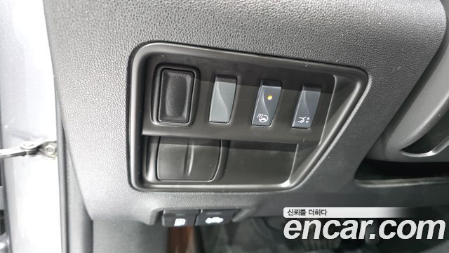 Renault Korea QM6 Gasoline 2WD RE Signature 2019 — фото 28