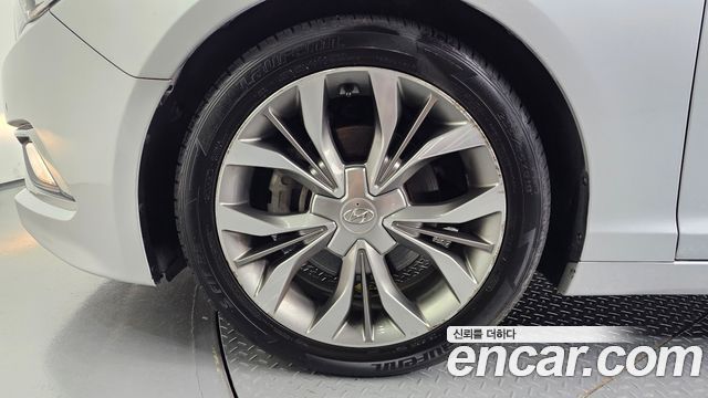 Hyundai Sonata (LF) 2.4 Exclusive 2015 — фото 5