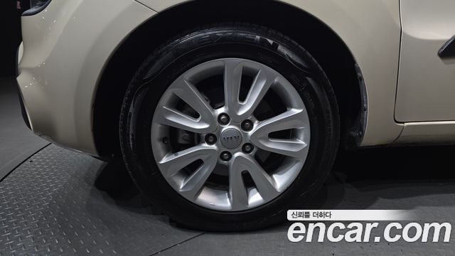 Kia Soul 1.6 GDI Luxury Standard 2012 — фото 5