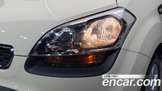 Kia Soul 1.6 GDI Luxury Standard 2012 — фото 16