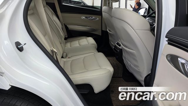 Genesis GV70 2.5T Gasoline 2WD 2024 — фото 11