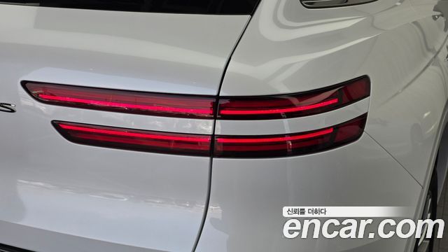 Genesis GV70 2.5T Gasoline 2WD 2024 — фото 23