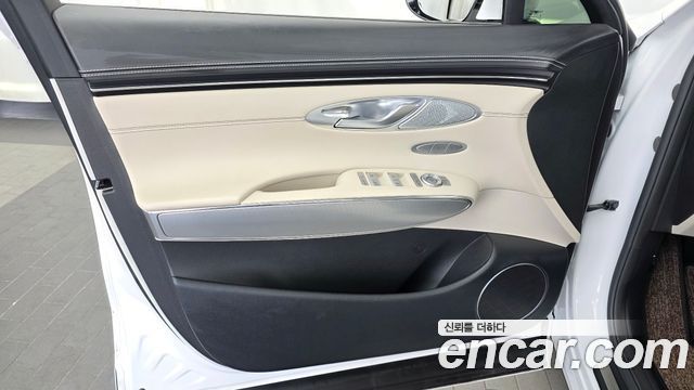 Genesis GV70 2.5T Gasoline 2WD 2024 — фото 24