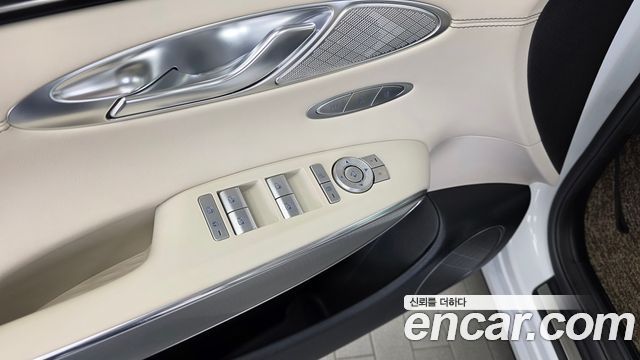 Genesis GV70 2.5T Gasoline 2WD 2024 — фото 27