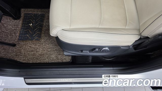 Genesis GV70 2.5T Gasoline 2WD 2024 — фото 31