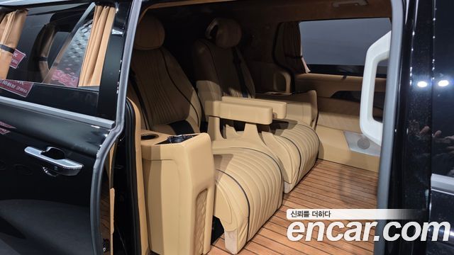 Kia Carnival (IV) Gasoline 9-Seater Hi Limousine (7-seater Limousine(Special vehicle) 2024 — фото 12