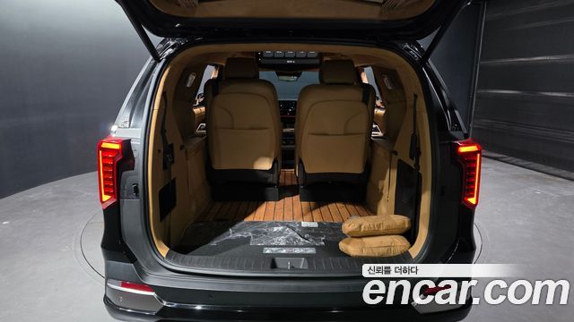 Kia Carnival (IV) Gasoline 9-Seater Hi Limousine (7-seater Limousine(Special vehicle) 2024 — фото 20
