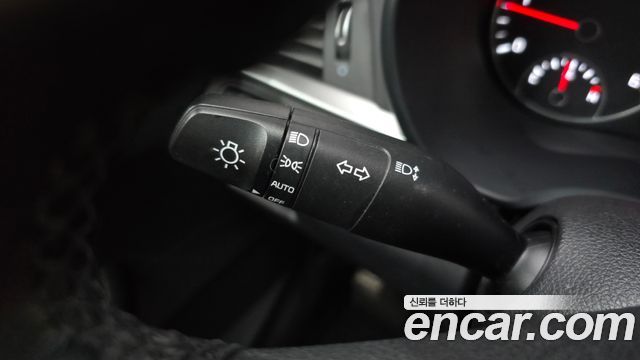 Kia K5 (II) 1.7 Diesel Prestige 2019 — фото 17