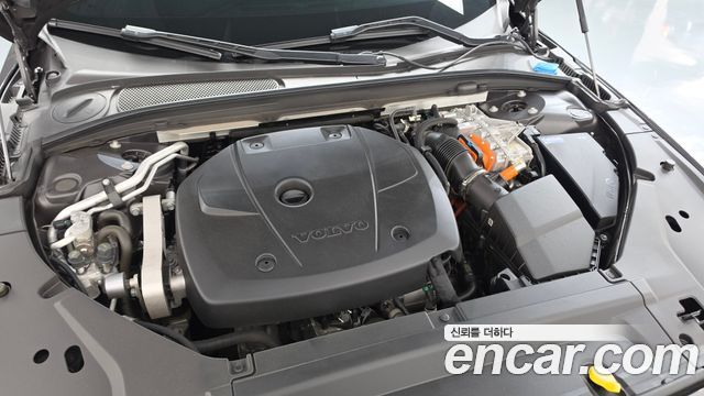Volvo S90 T8 AWD Ultimate Bright 2023 — фото 6