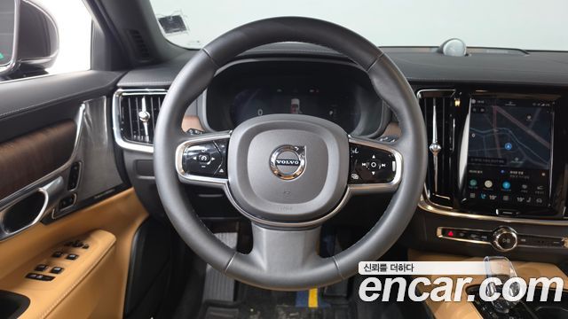 Volvo S90 T8 AWD Ultimate Bright 2023 — фото 13